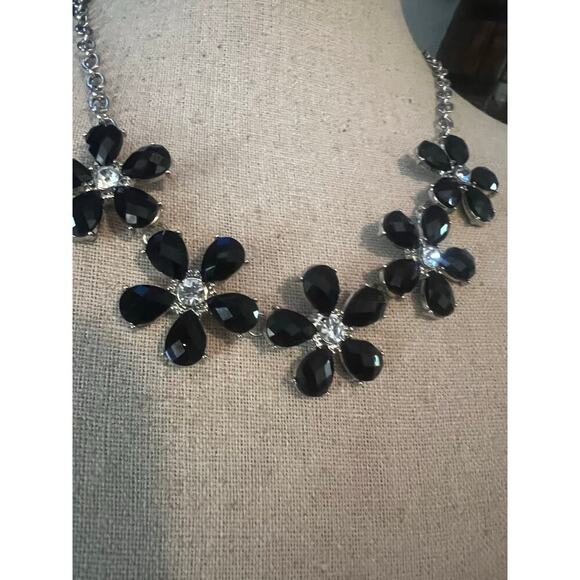 Paparazzi Floral Fun Black Flower and Rhinestone Silver tone Short Necklace - Picture 2 of 4